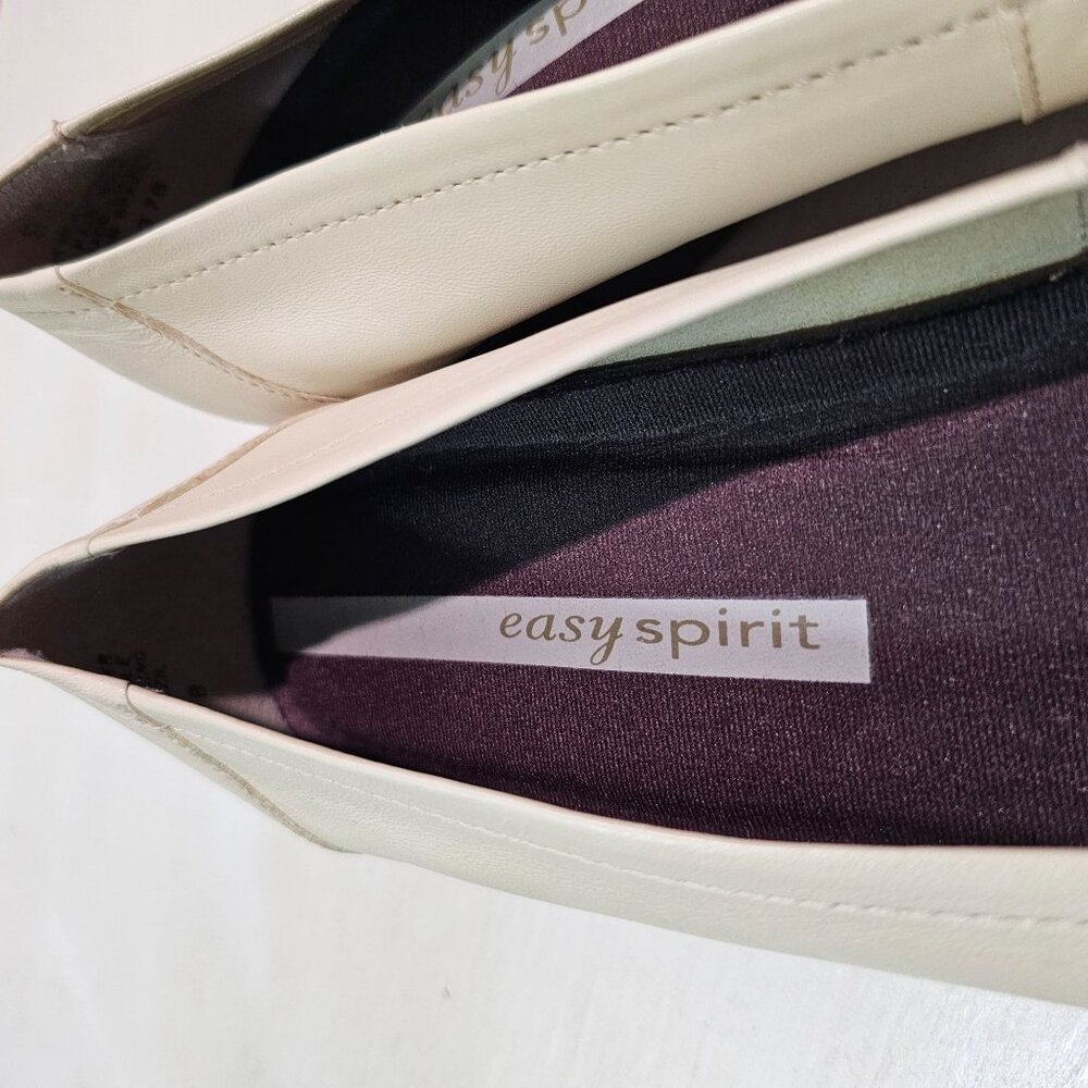 Easy Spirit Womens Sz 9.5 Cream Leather Loafer Casual Comfort Shoes Preppy Work - Picture 7 of 9